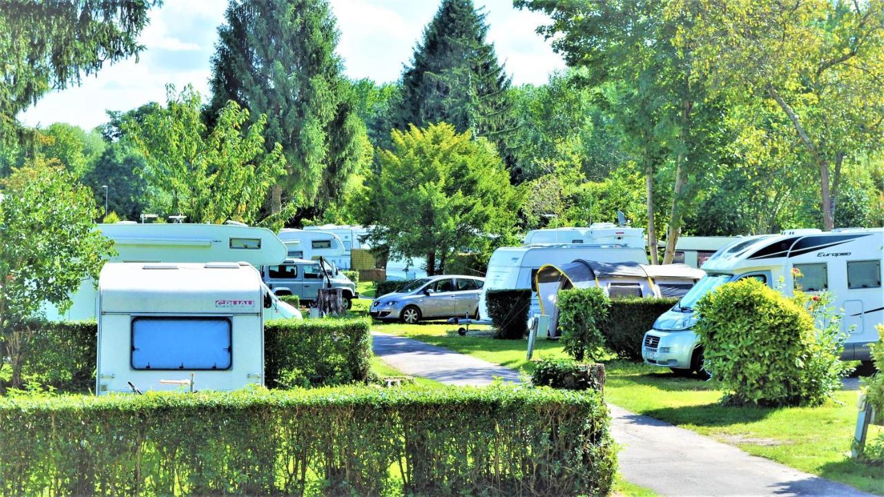 Camping Paris Beau Village Villiers-sur-Orge Eksteriør bilde